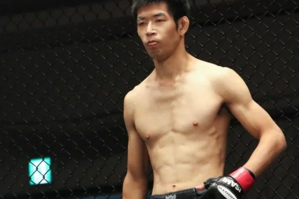 世界举重锦标赛女子59公斤级罗诗芳冲金与朝鲜选手全面观察分析
